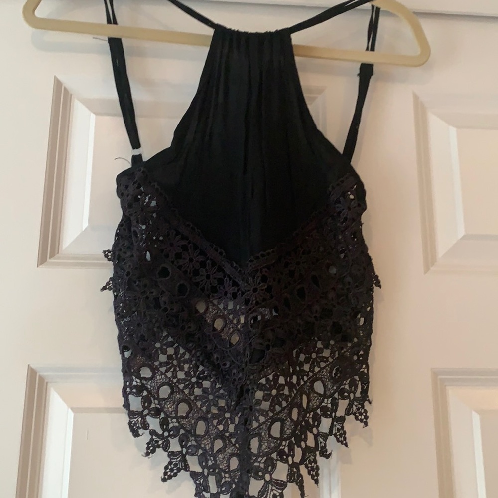 TOBI black hankerchief crop top / lace detail SM